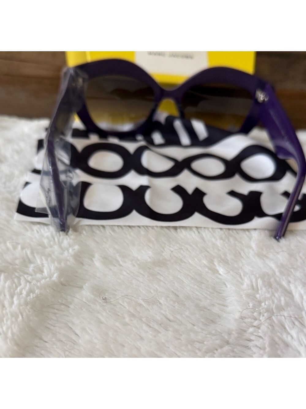 Marc Jacob’s The Sunglasses in Purple New With the Case - Picture 4 of 9